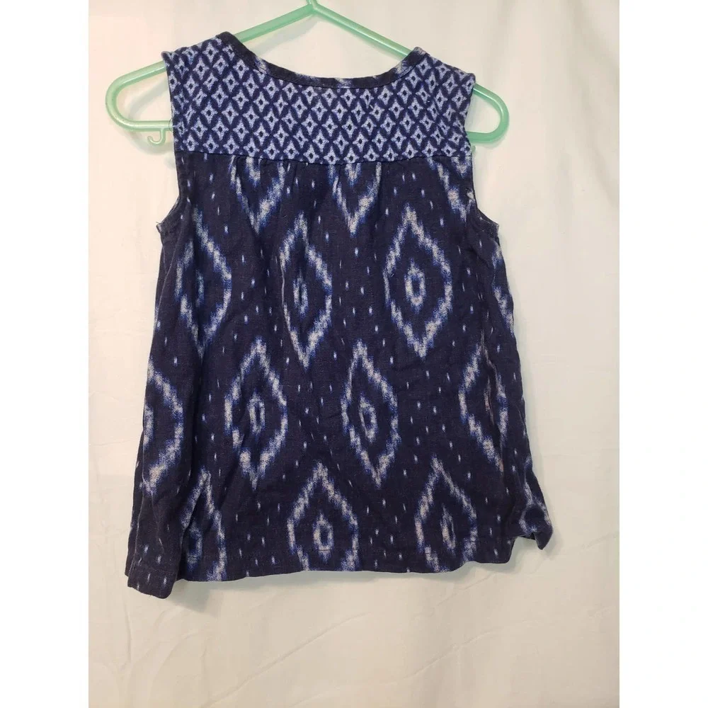 Carter's size 4 sleeveless a-line shirt. Euc. Navy.